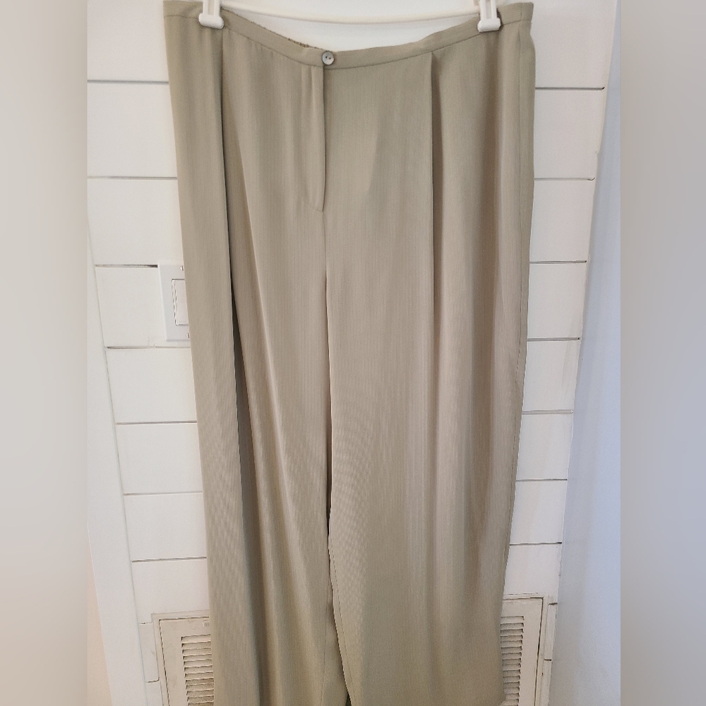 NWT Grace Wide Leg Beige Trousers